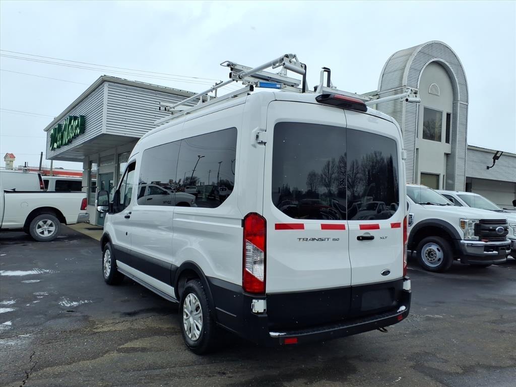 Ford Transit Passenger Wagon T-150 130" Med Roof XL Sliding RH Dr 2019