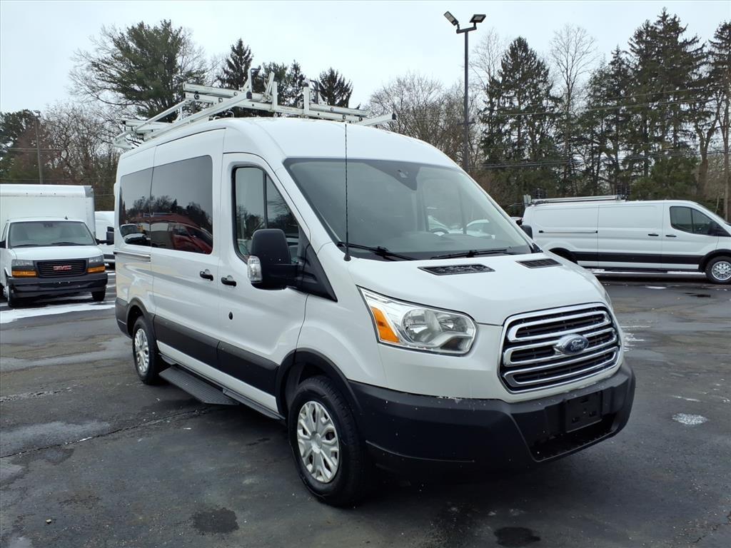 Ford Transit Passenger Wagon T-150 130" Med Roof XL Sliding RH Dr 2019