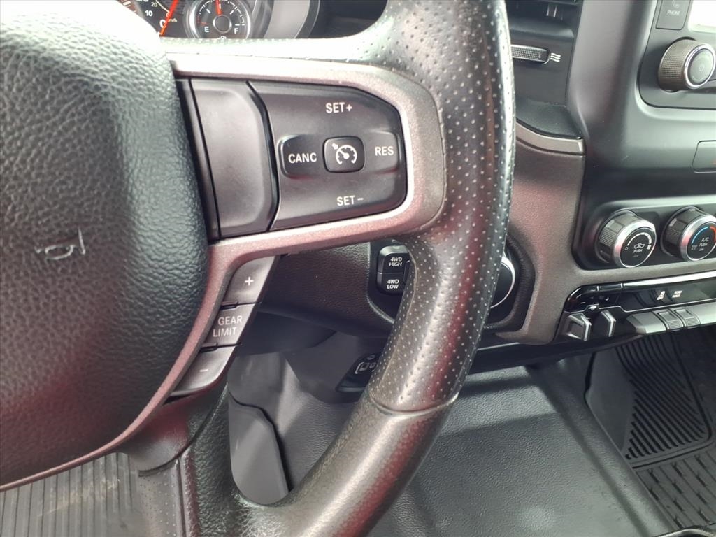 RAM 2500 Tradesman 4x4 Crew Cab 6'4" Box 2023