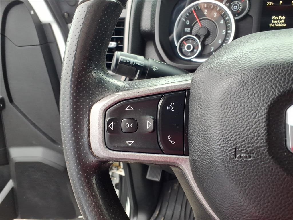 RAM 2500 Tradesman 4x4 Crew Cab 6'4" Box 2023