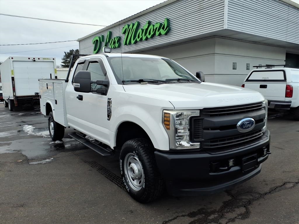 Ford Super Duty F-250 SRW XL 4WD SuperCab 6.75' Box 2019