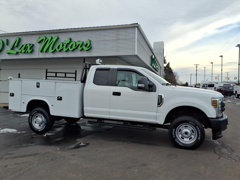 Ford Super Duty F-250 SRW XL 4WD SuperCab 6.75' Box 2019