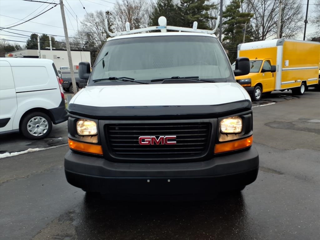 GMC Savana Cargo Van RWD 2500 135" 2015