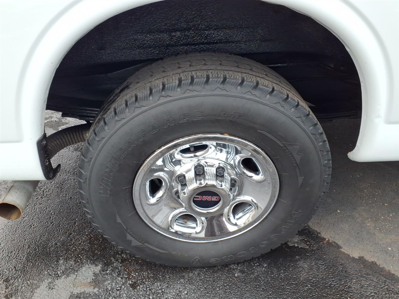 GMC Savana Cargo Van RWD 2500 135" 2015