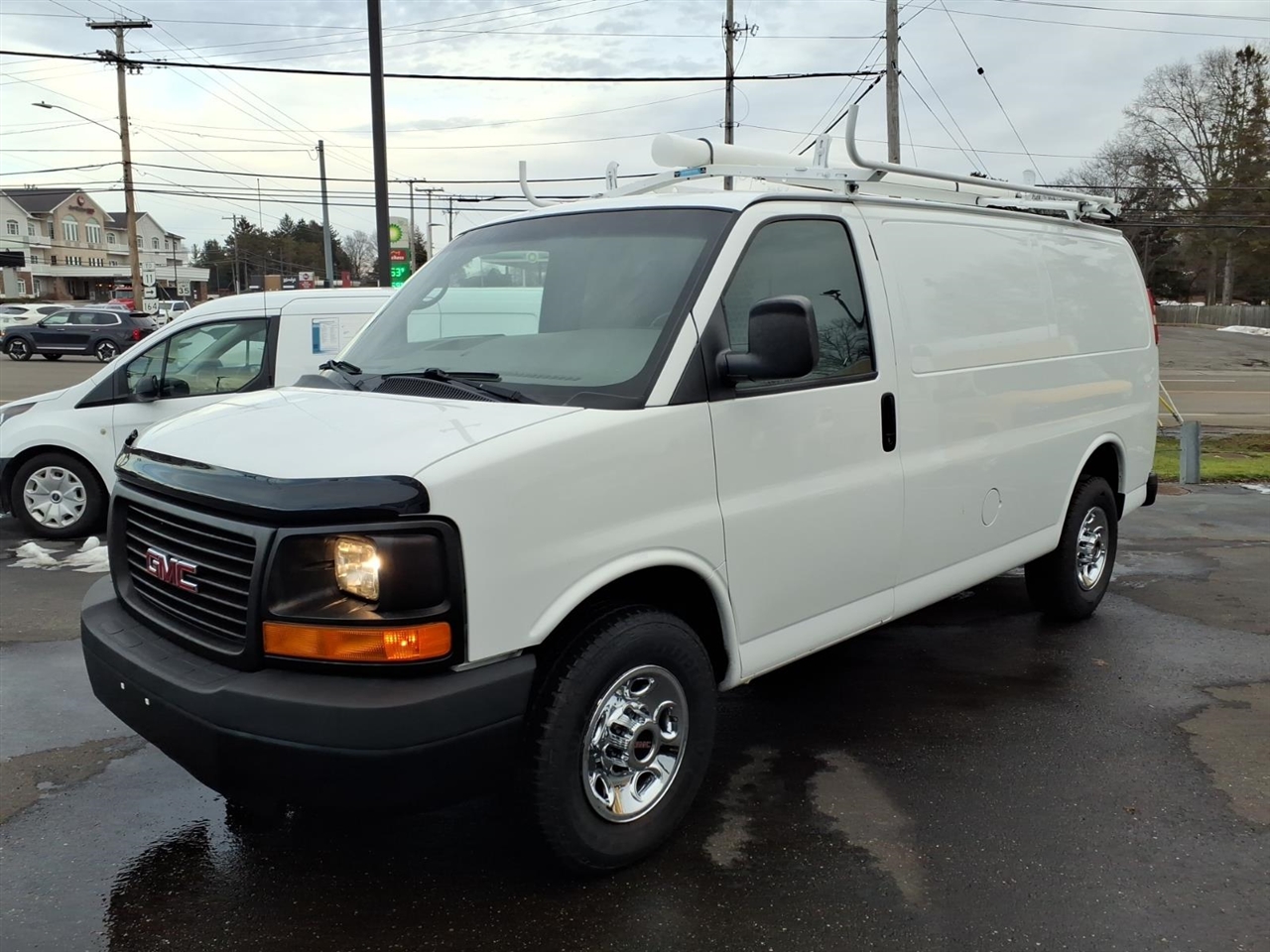 2015 GMC Savana Cargo Van RWD 2500 135"
