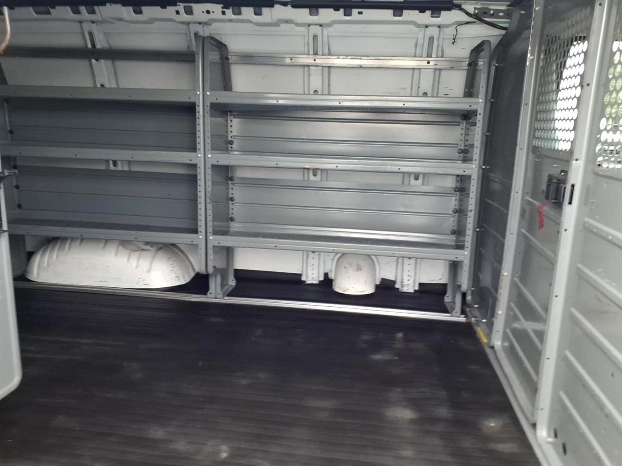 GMC Savana Cargo Van RWD 2500 135" 2015