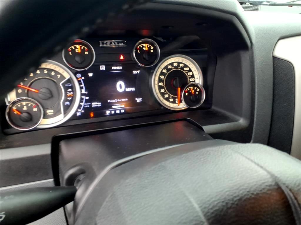 RAM 1500 4WD Crew Cab 140.5" Big Horn 2016