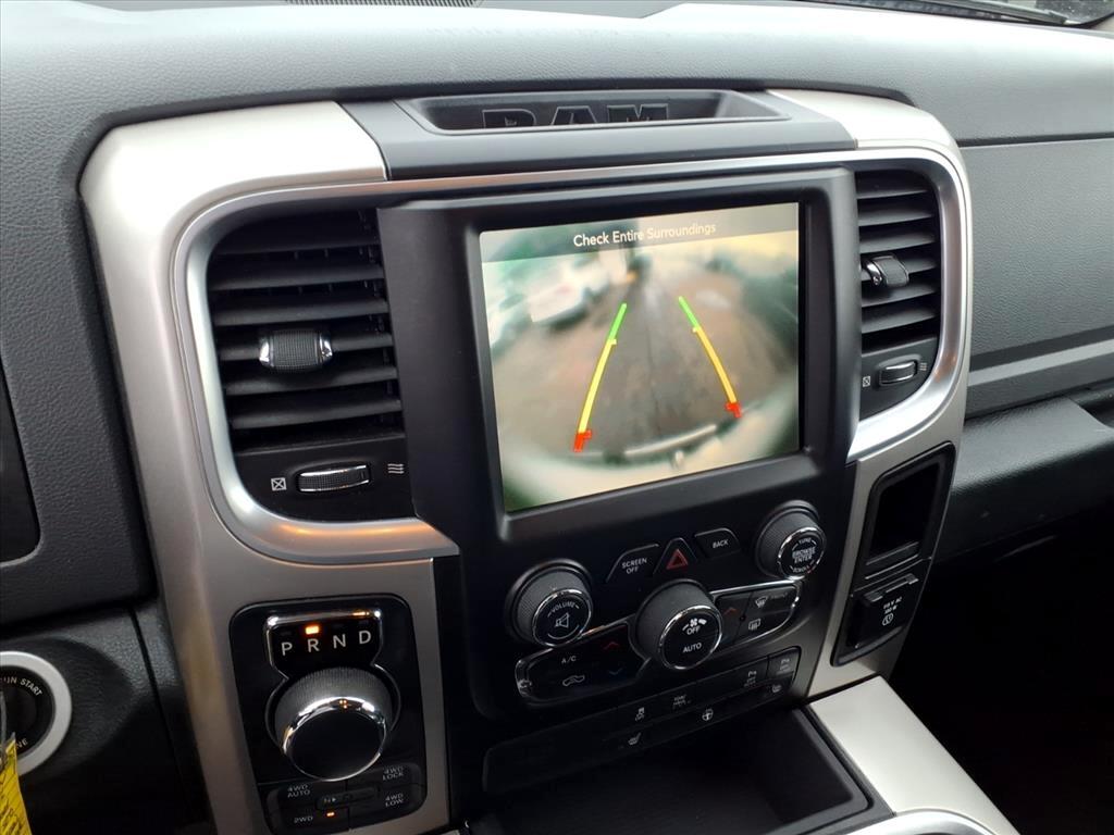 RAM 1500 4WD Crew Cab 140.5" Big Horn 2016