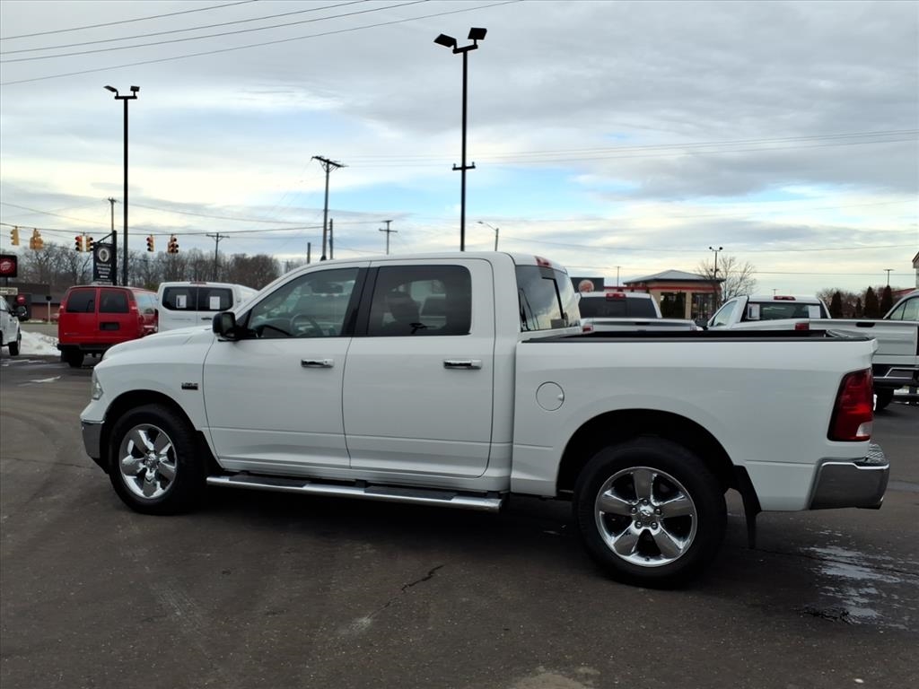 RAM 1500 4WD Crew Cab 140.5" Big Horn 2016