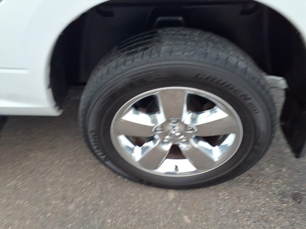 RAM 1500 4WD Crew Cab 140.5" Big Horn 2016