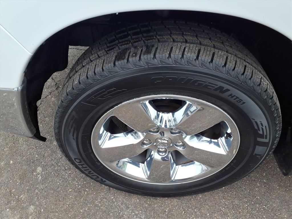 RAM 1500 4WD Crew Cab 140.5" Big Horn 2016