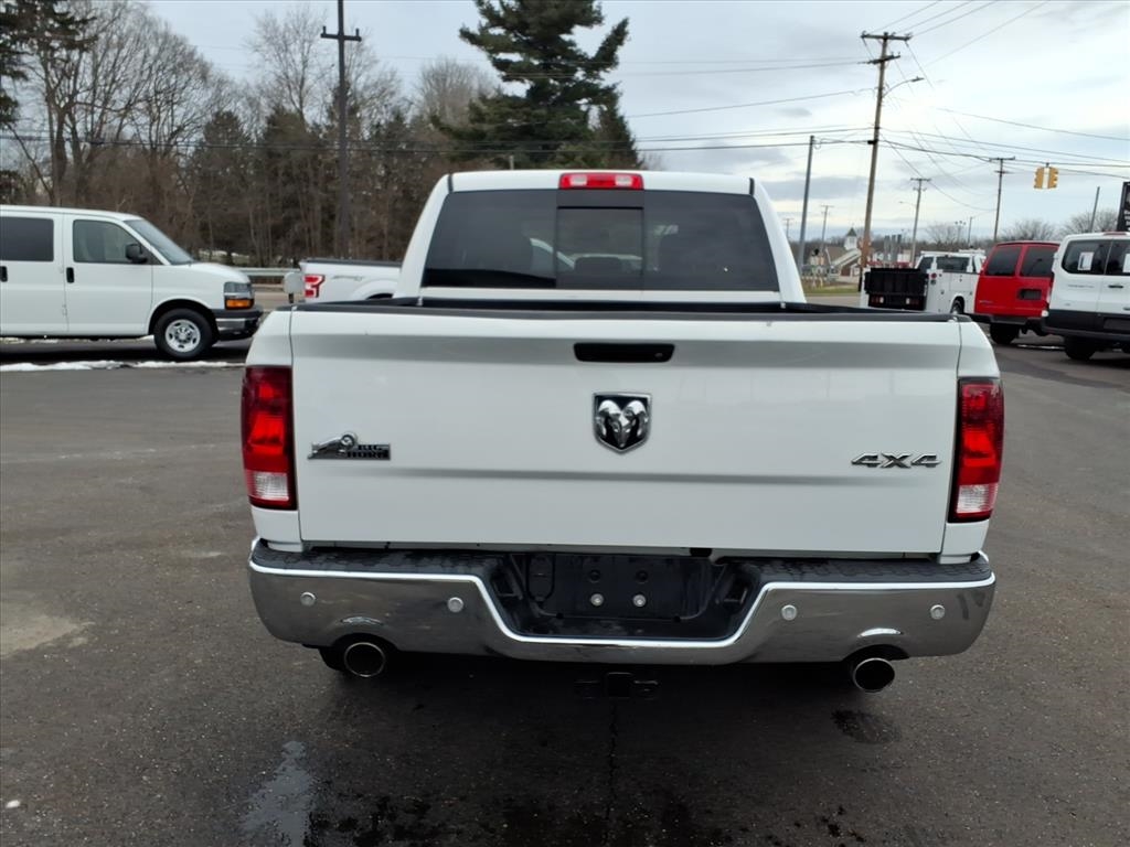 RAM 1500 4WD Crew Cab 140.5" Big Horn 2016
