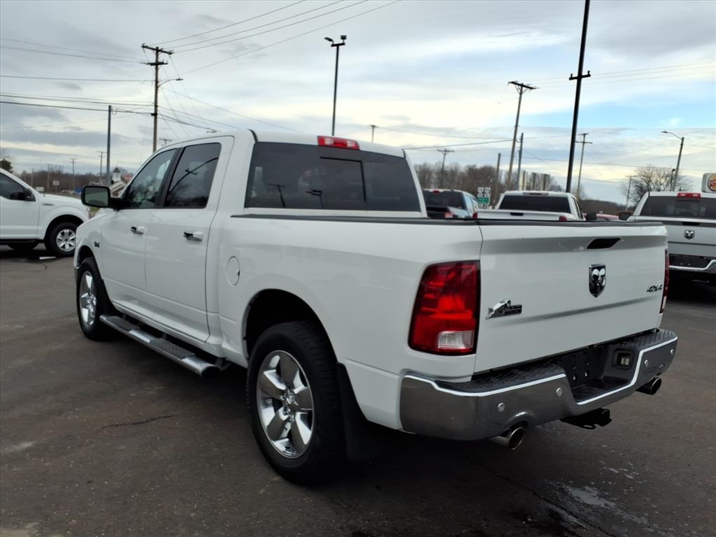 RAM 1500 4WD Crew Cab 140.5" Big Horn 2016