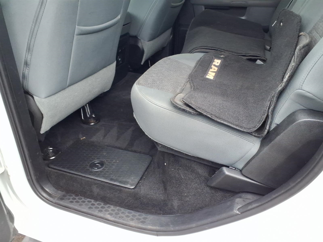 RAM 1500 4WD Crew Cab 140.5" Big Horn 2016