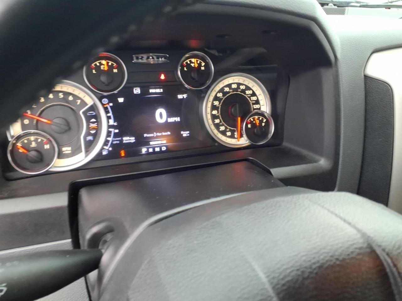 RAM 1500 4WD Crew Cab 140.5" Big Horn 2016