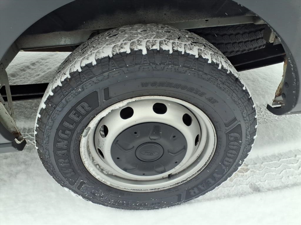 Ford Transit Van T-250 148" Med Rf 9000 GVWR Sliding RH Dr 2018