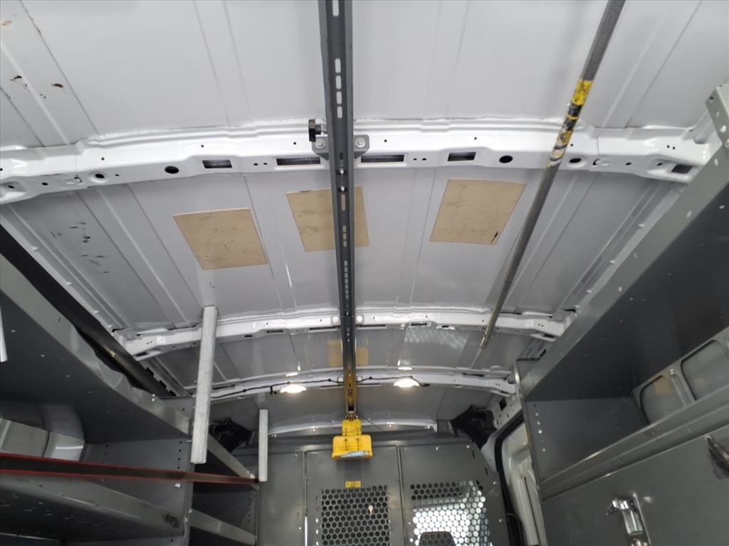 Ford Transit Van T-250 148" Med Rf 9000 GVWR Sliding RH Dr 2018