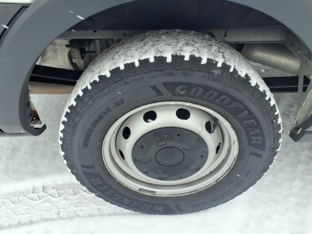 Ford Transit Van T-250 148" Med Rf 9000 GVWR Sliding RH Dr 2018