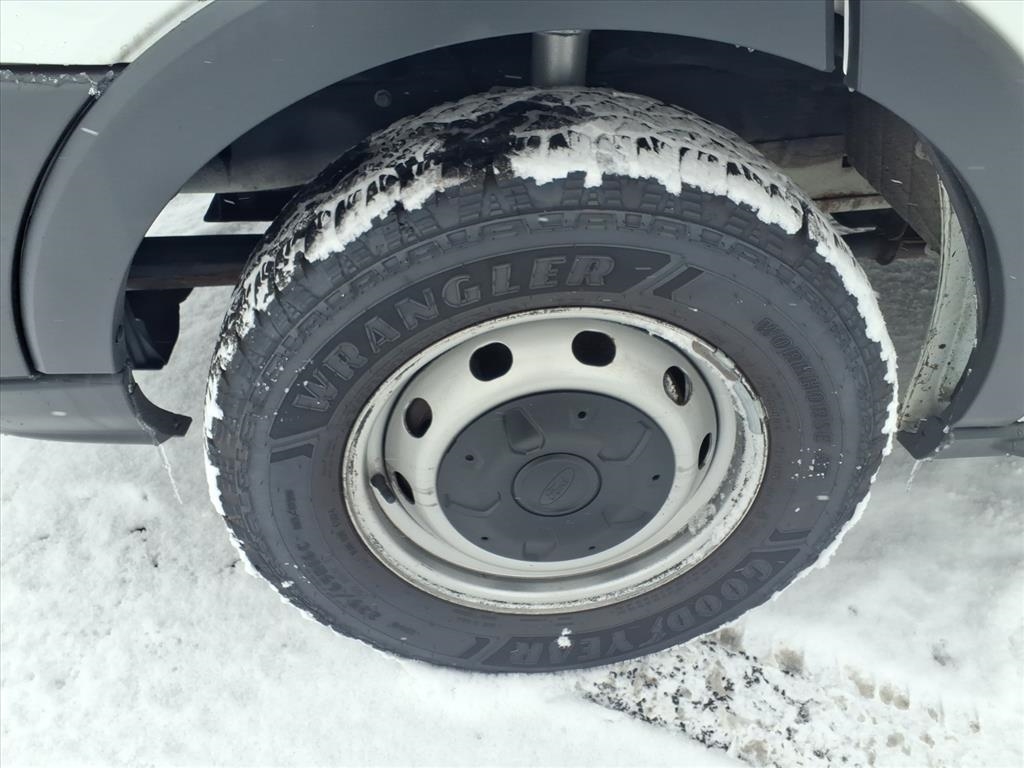 Ford Transit Van T-250 148" Med Rf 9000 GVWR Sliding RH Dr 2018