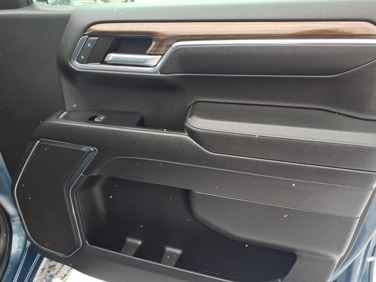 Chevrolet Silverado 1500 4WD Crew Cab 147" LT w/1LT 2024