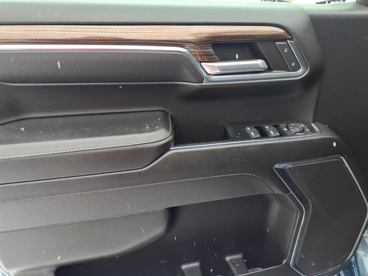 Chevrolet Silverado 1500 4WD Crew Cab 147" LT w/1LT 2024