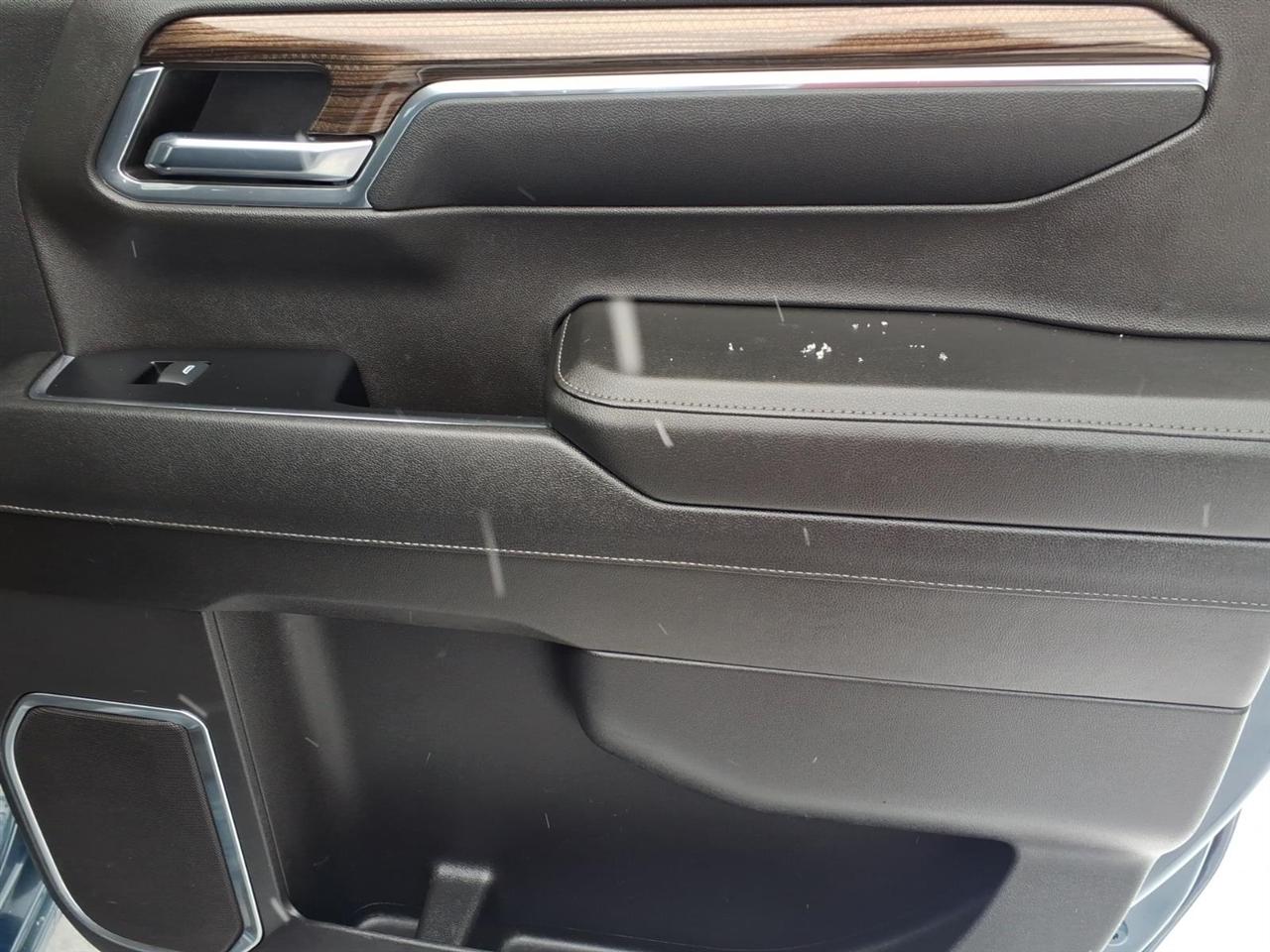 Chevrolet Silverado 1500 4WD Crew Cab 147" LT w/1LT 2024