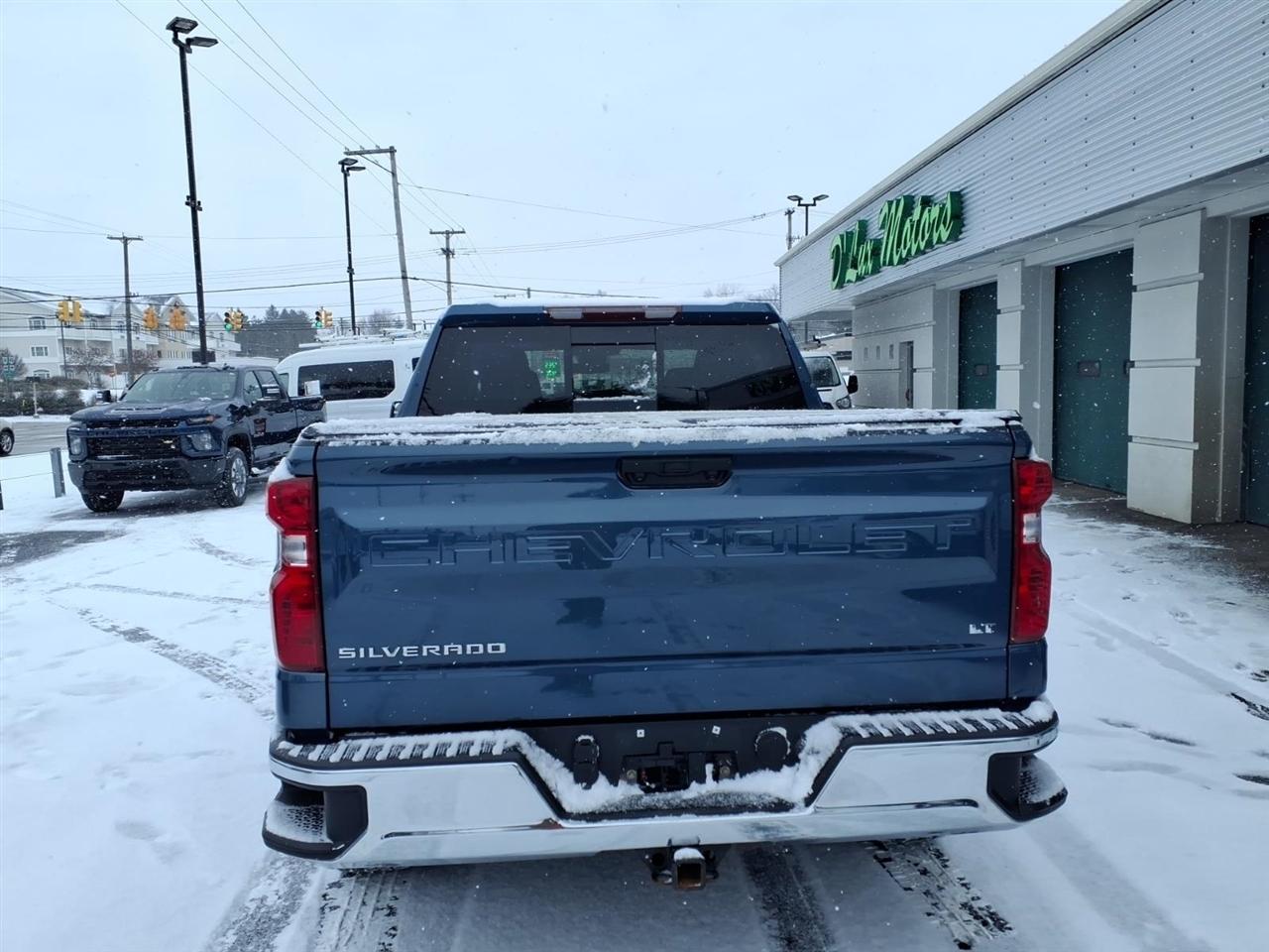 Chevrolet Silverado 1500 4WD Crew Cab 147" LT w/1LT 2024