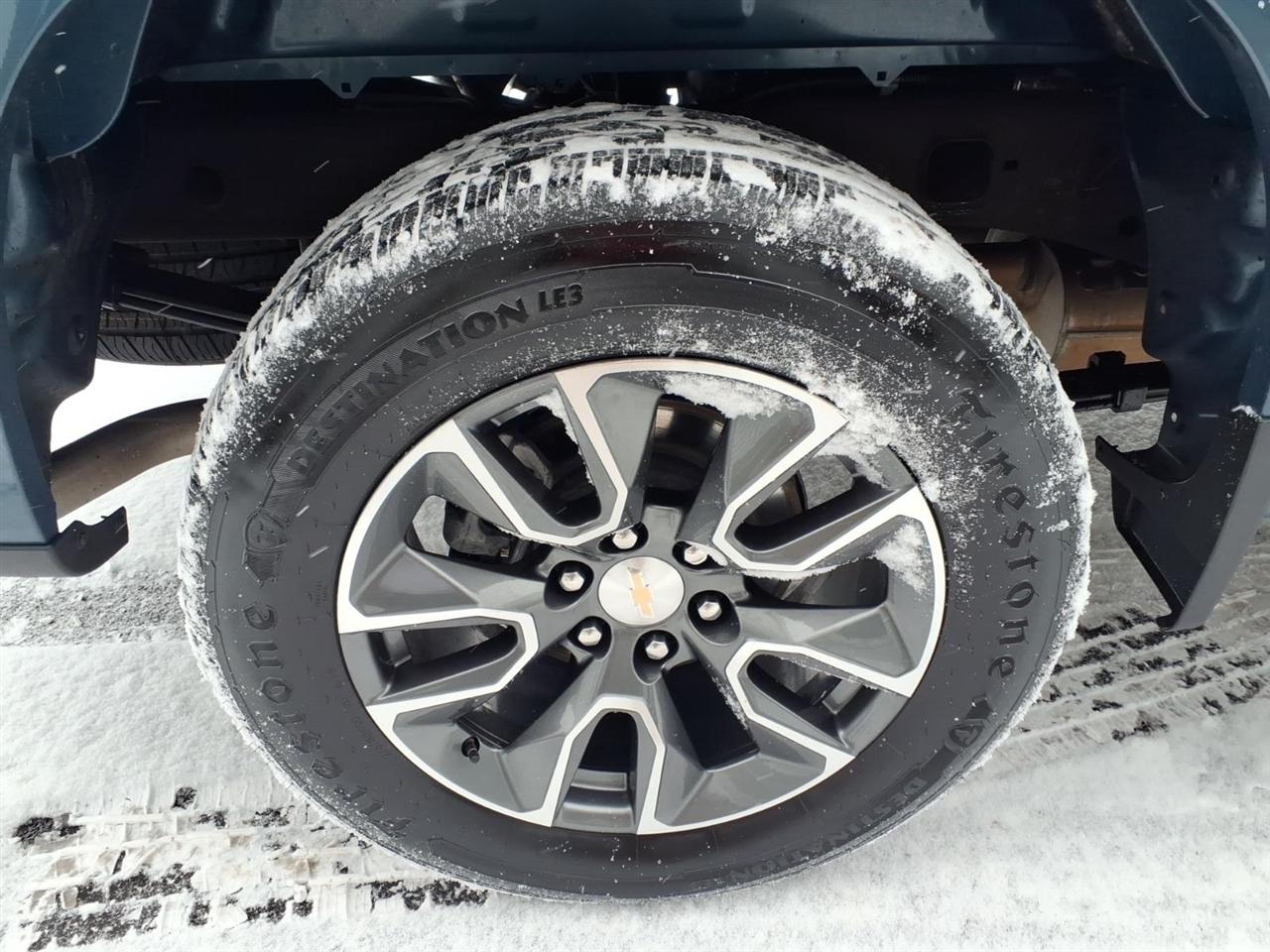 Chevrolet Silverado 1500 4WD Crew Cab 147" LT w/1LT 2024