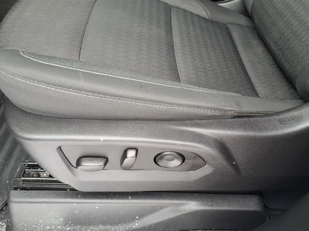 Chevrolet Silverado 1500 4WD Crew Cab 147" LT w/1LT 2024