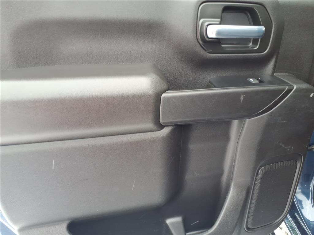 Chevrolet Silverado 2500HD 4WD Crew Cab 159" Custom 2022