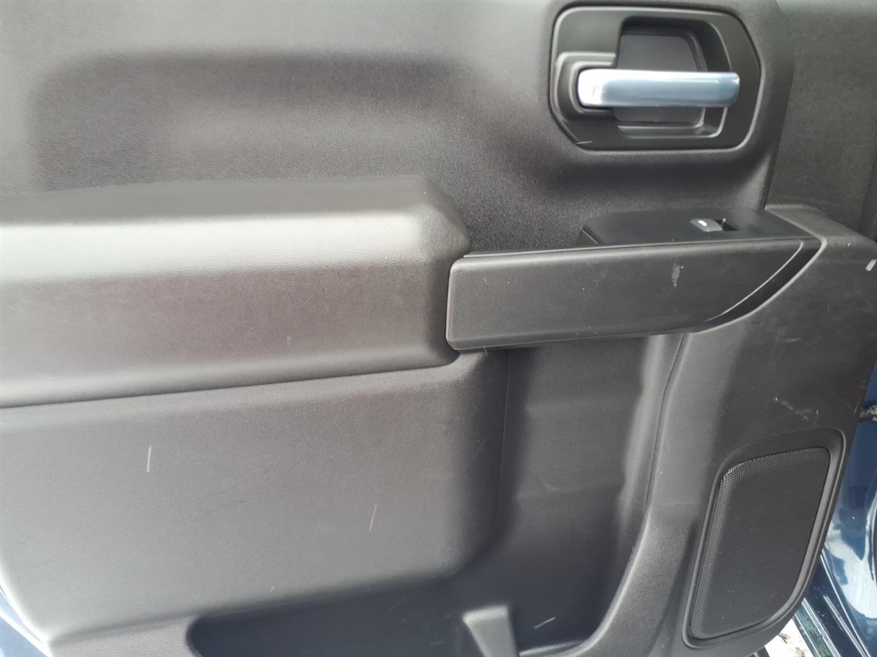 Chevrolet Silverado 2500HD 4WD Crew Cab 159" Custom 2022