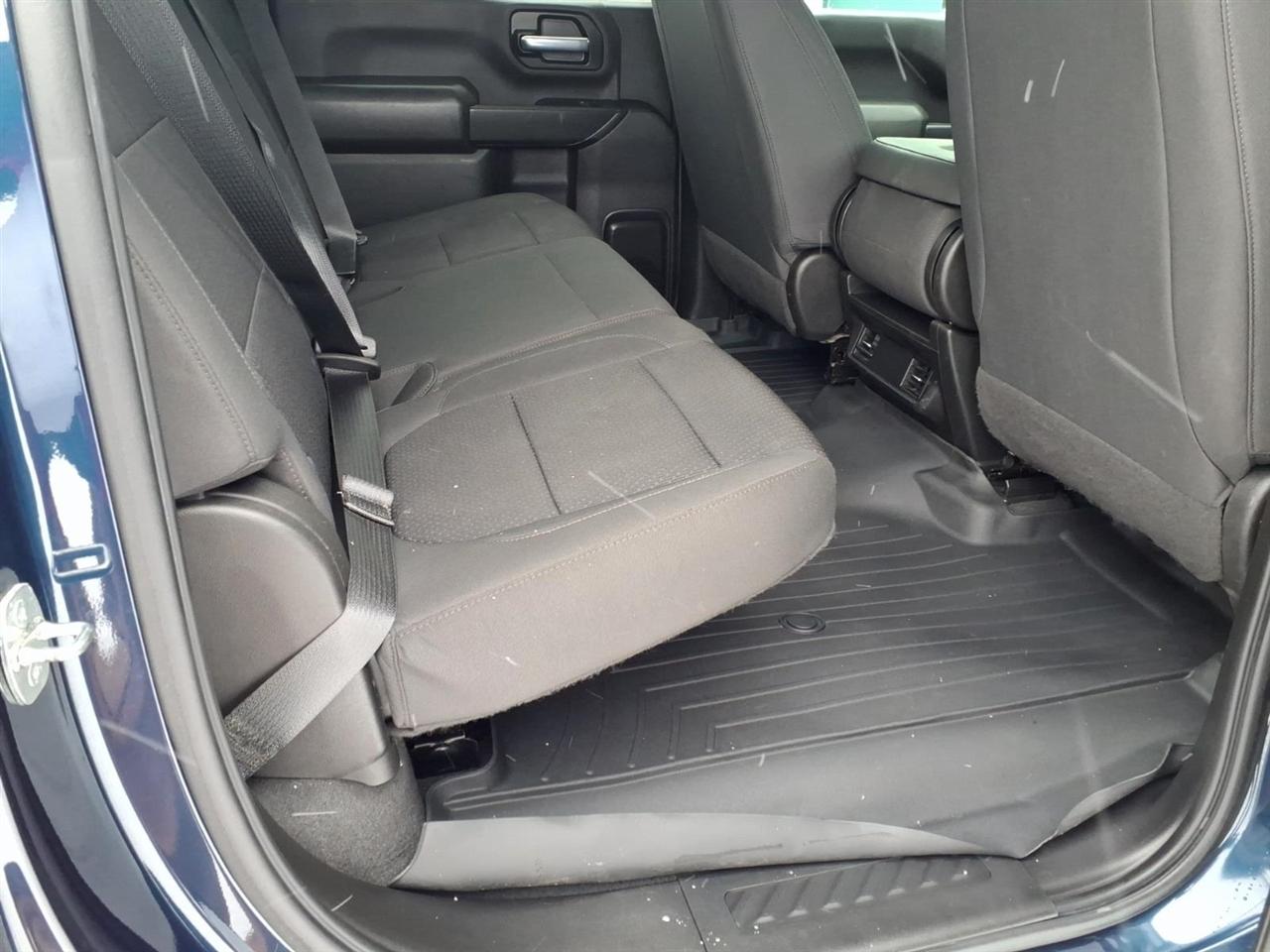 Chevrolet Silverado 2500HD 4WD Crew Cab 159" Custom 2022