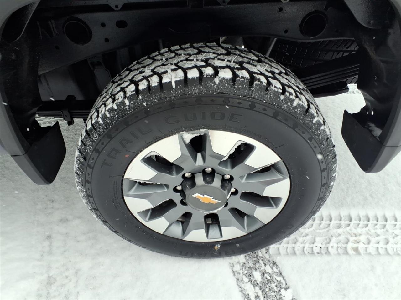 Chevrolet Silverado 2500HD 4WD Crew Cab 159" Custom 2022