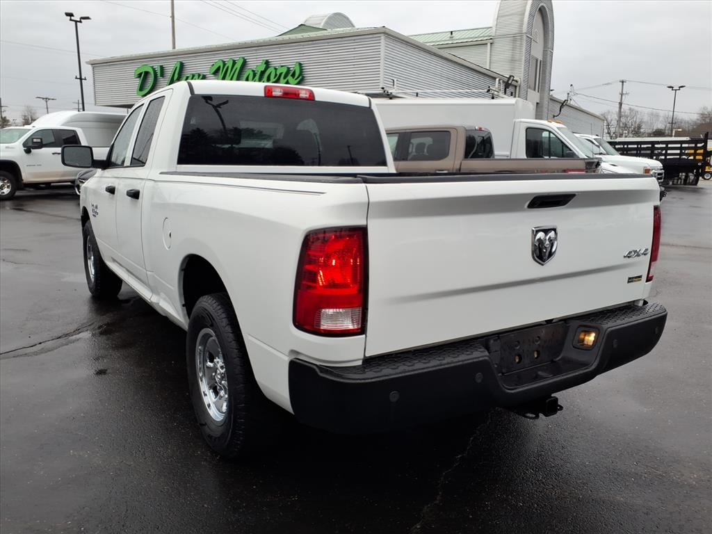 RAM 1500 Classic Tradesman 4x4 Quad Cab 6'4" Box 2019