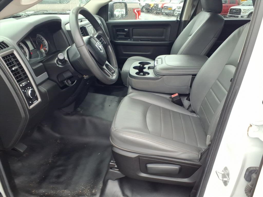 RAM 1500 Classic Tradesman 4x4 Quad Cab 6'4" Box 2019