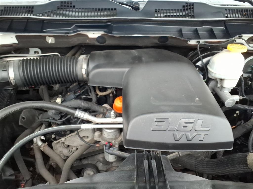 RAM 1500 Classic Tradesman 4x4 Quad Cab 6'4" Box 2019