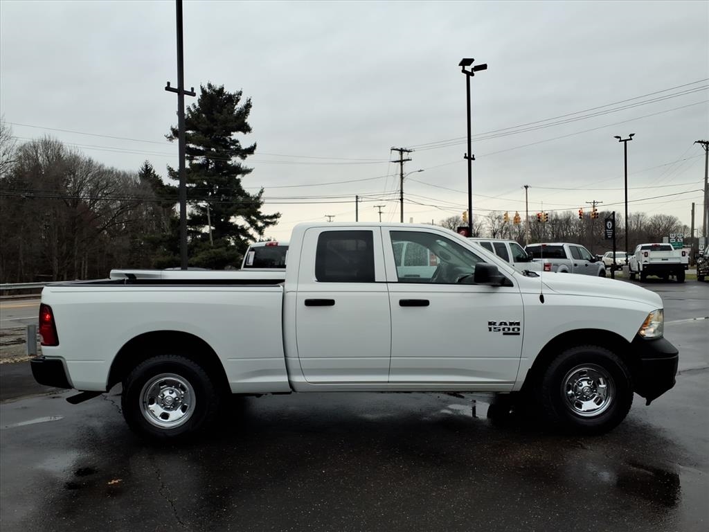 RAM 1500 Classic Tradesman 4x4 Quad Cab 6'4" Box 2019