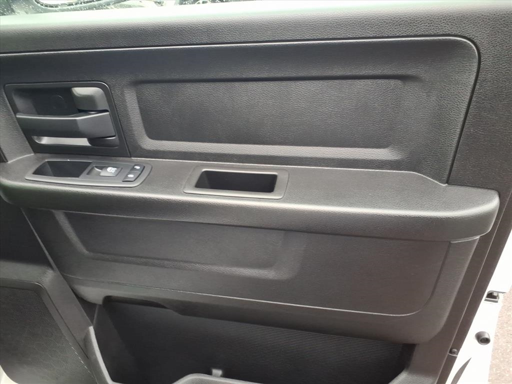 RAM 1500 Classic Tradesman 4x4 Quad Cab 6'4" Box 2019