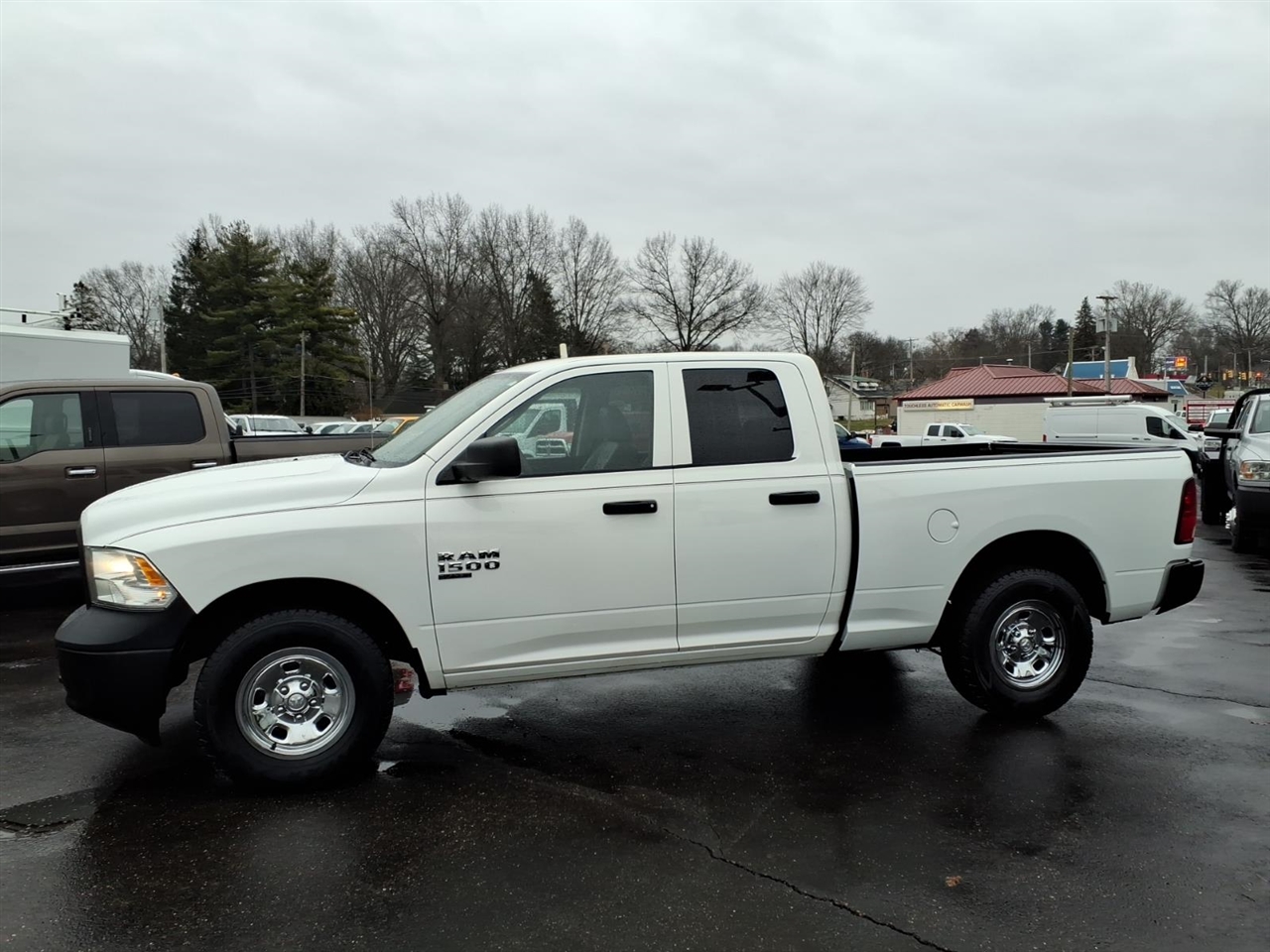 RAM 1500 Classic Tradesman 4x4 Quad Cab 6'4" Box 2019