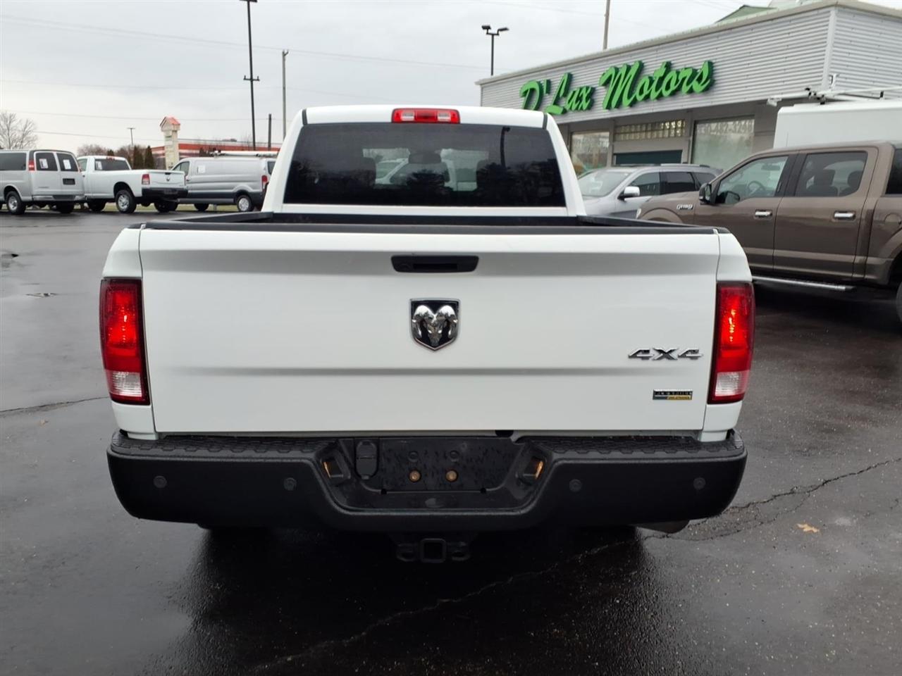 RAM 1500 Classic Tradesman 4x4 Quad Cab 6'4" Box 2019