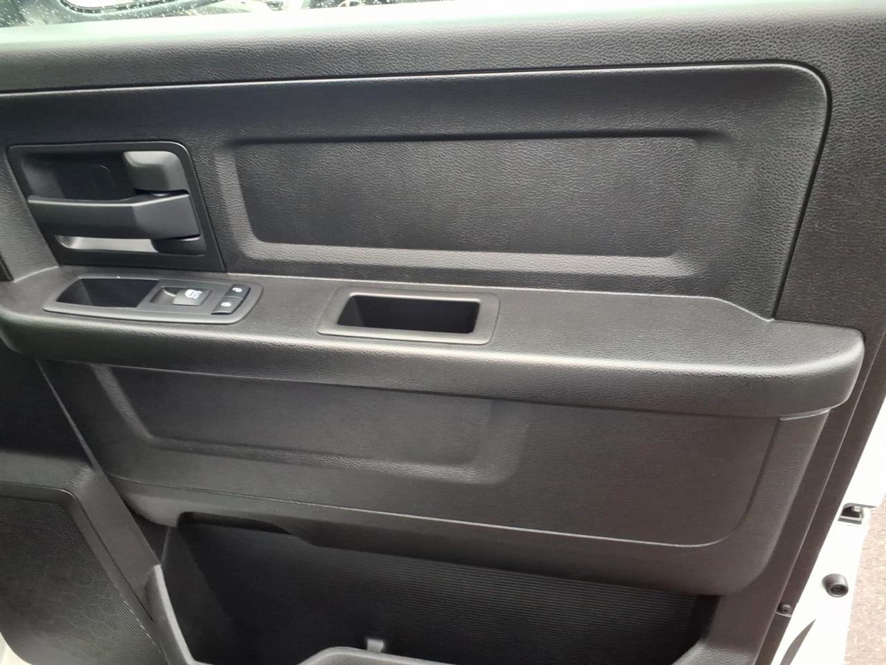 RAM 1500 Classic Tradesman 4x4 Quad Cab 6'4" Box 2019