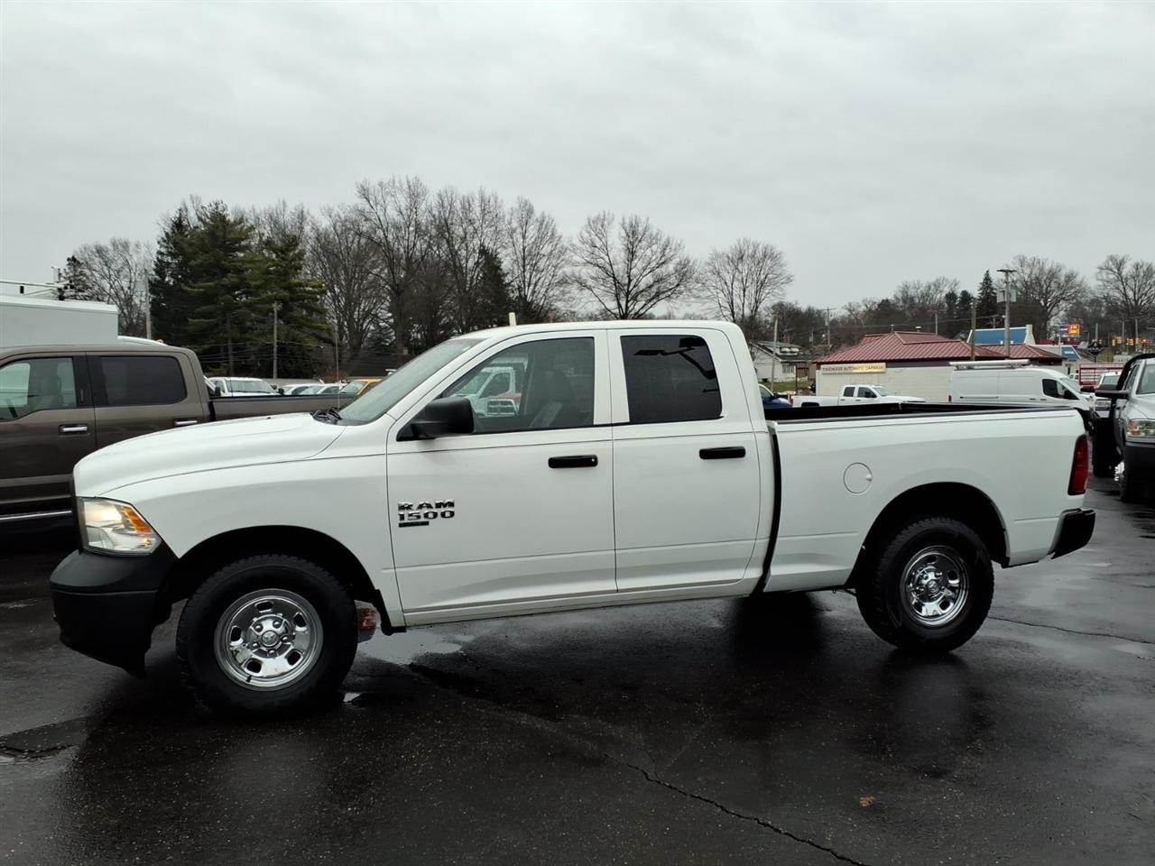 RAM 1500 Classic Tradesman 4x4 Quad Cab 6'4" Box 2019