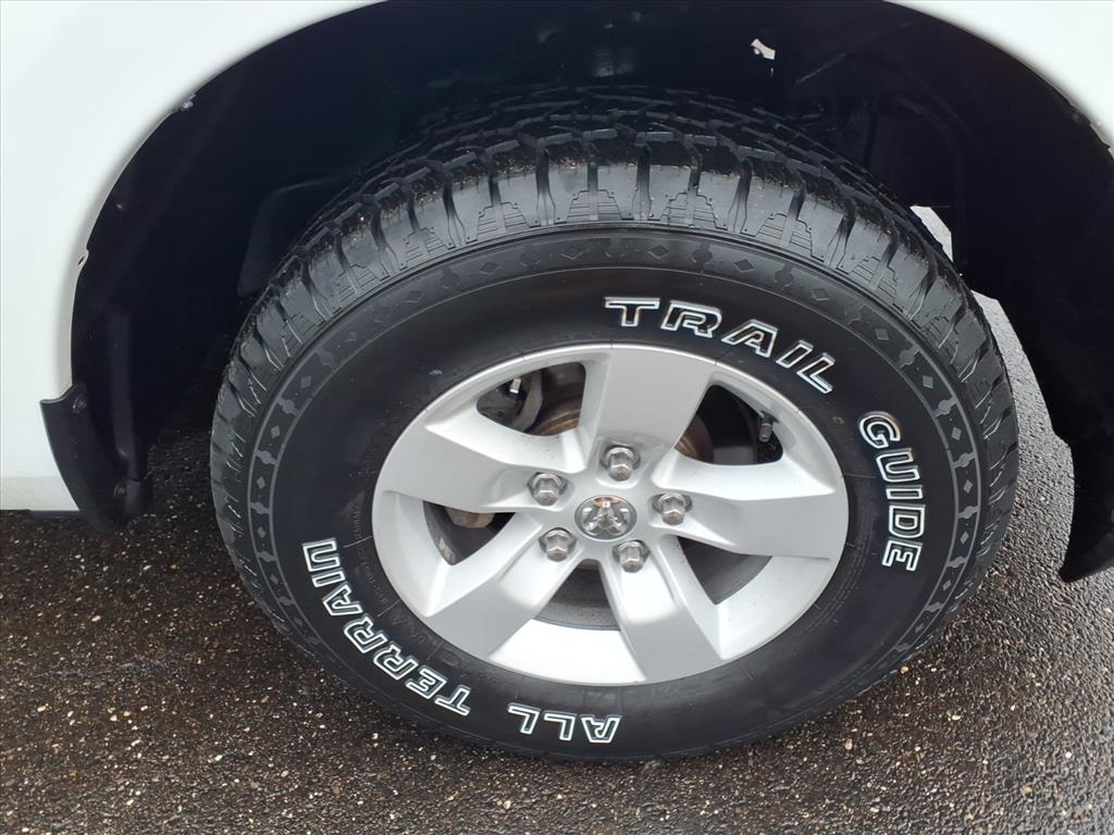 RAM 1500 Classic Tradesman 4x4 Quad Cab 6'4" Box 2022