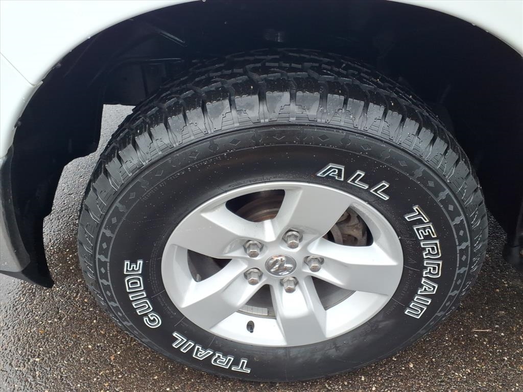 RAM 1500 Classic Tradesman 4x4 Quad Cab 6'4" Box 2022