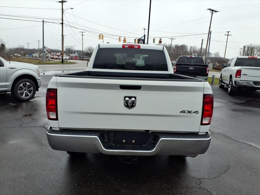 RAM 1500 Classic Tradesman 4x4 Quad Cab 6'4" Box 2022
