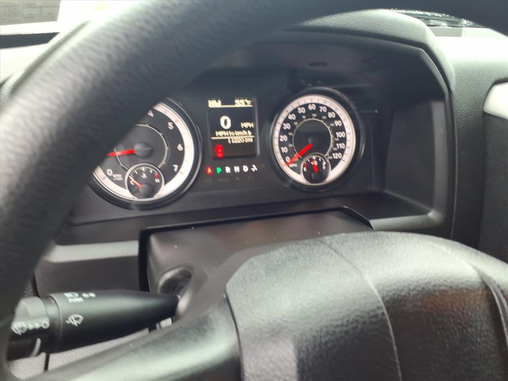 RAM 1500 Classic Tradesman 4x4 Quad Cab 6'4" Box 2022