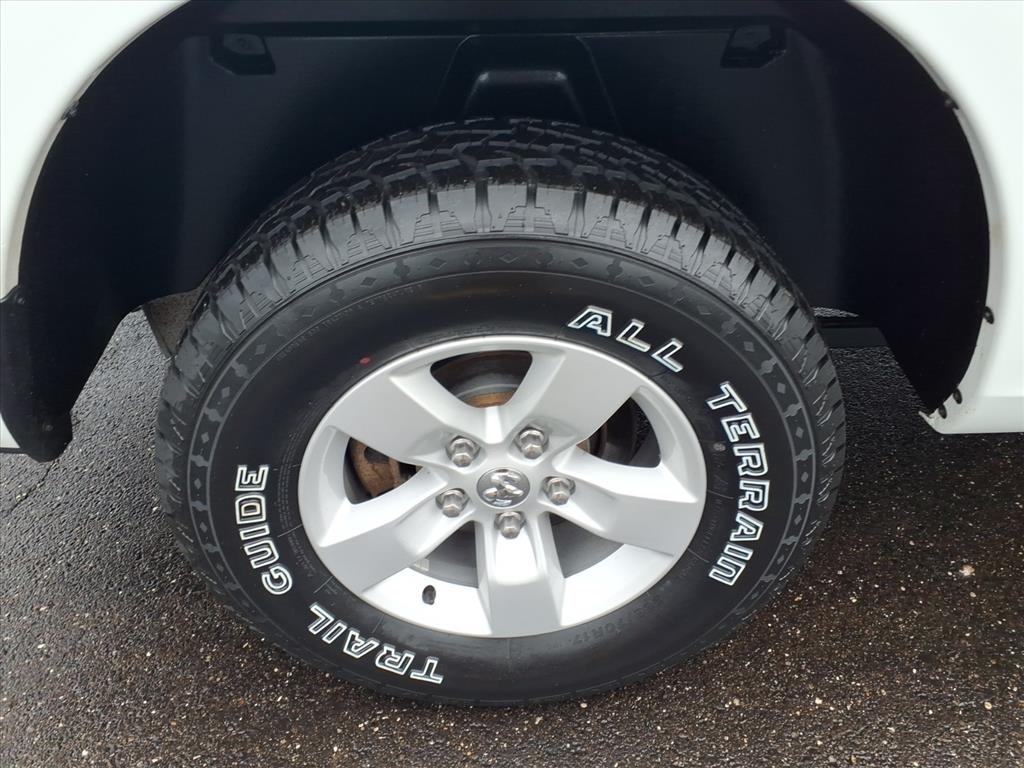 RAM 1500 Classic Tradesman 4x4 Quad Cab 6'4" Box 2022