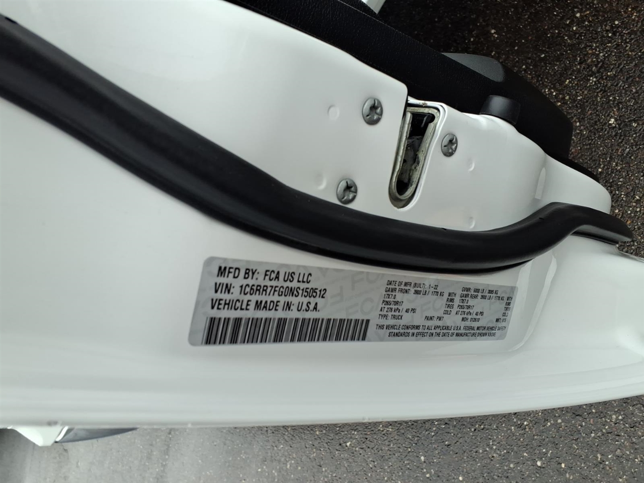 RAM 1500 Classic Tradesman 4x4 Quad Cab 6'4" Box 2022