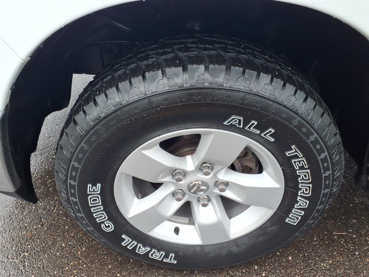 RAM 1500 Classic Tradesman 4x4 Quad Cab 6'4" Box 2022