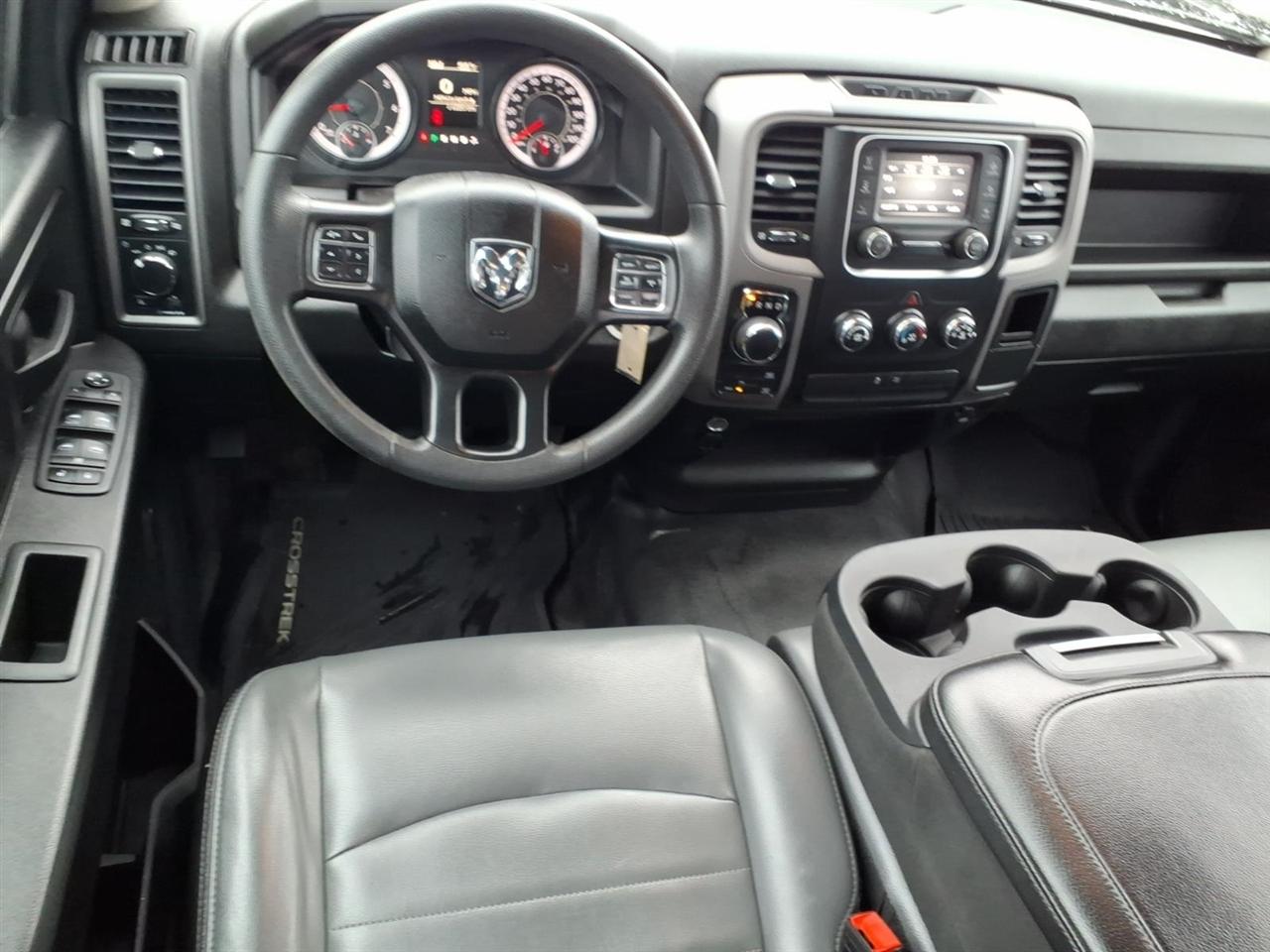 RAM 1500 Classic Tradesman 4x4 Quad Cab 6'4" Box 2022